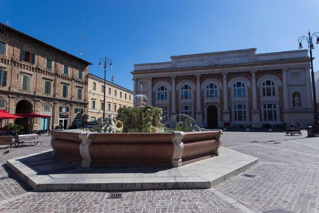 Rossini Home Pesaro Vicino Al Teatro Rossini By Yohome Buitenkant foto